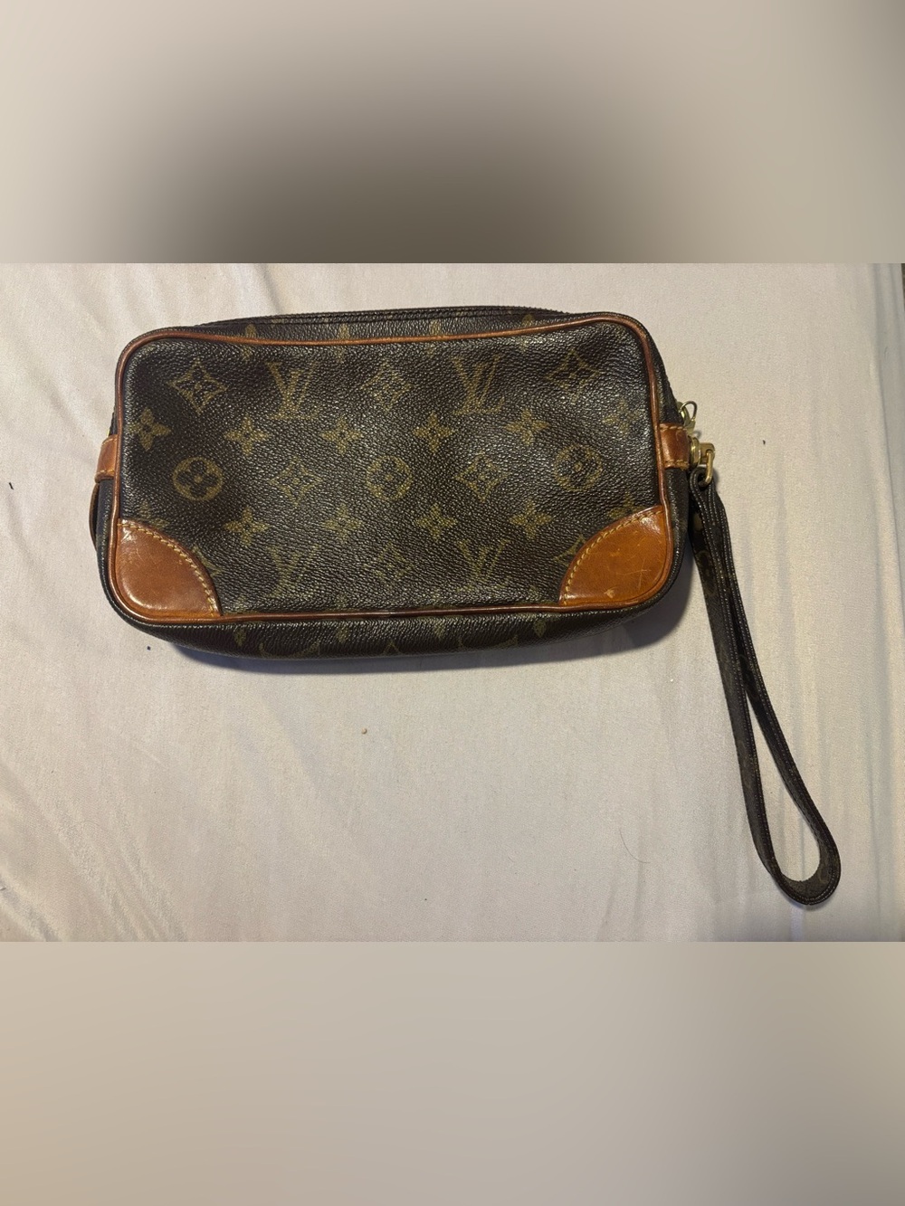 Louis Vuitton Dragonne PM clutch